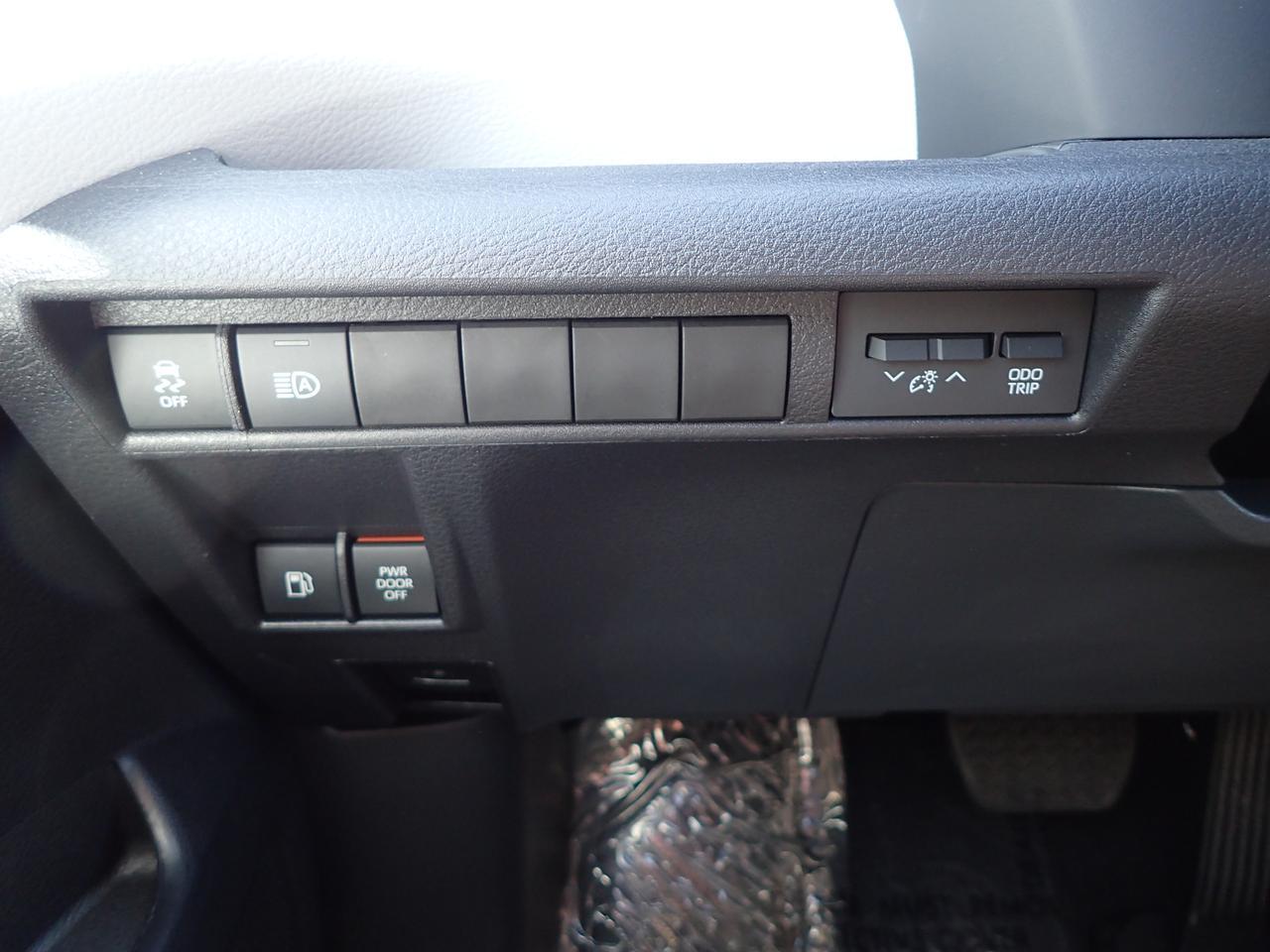 2025 Toyota Sienna LE Anaheim CA