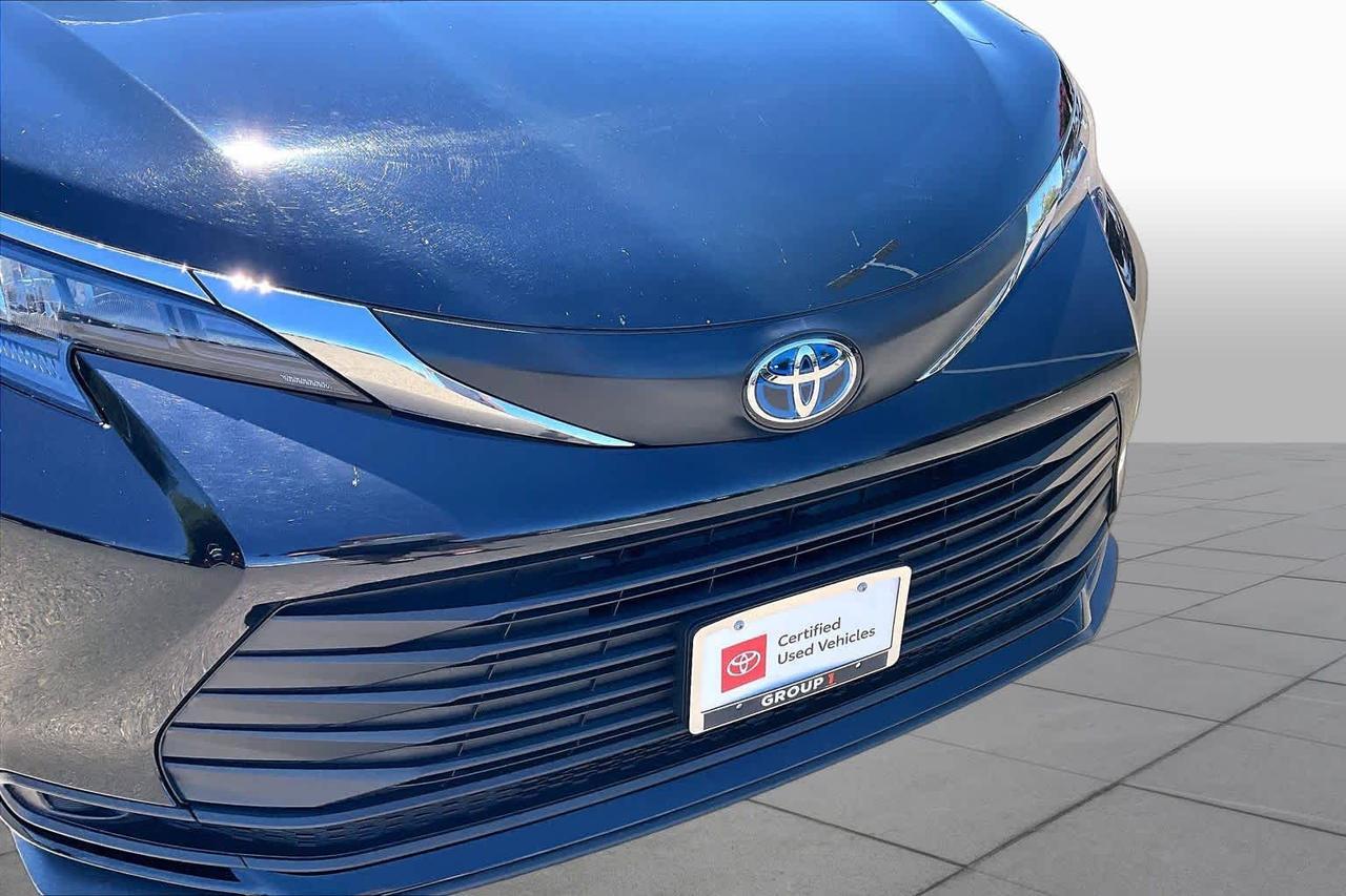 2025 Toyota Sienna LE Folsom CA