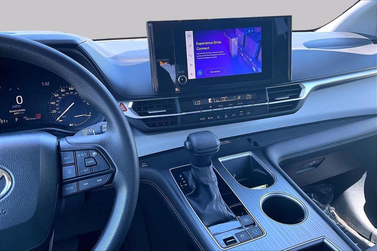 2025 Toyota Sienna LE Folsom CA