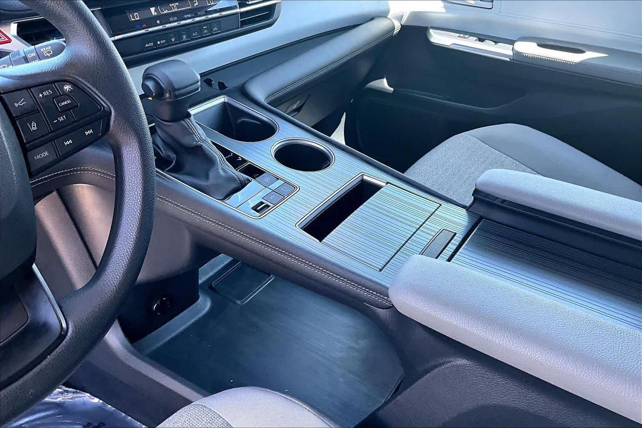 2025 Toyota Sienna LE Folsom CA