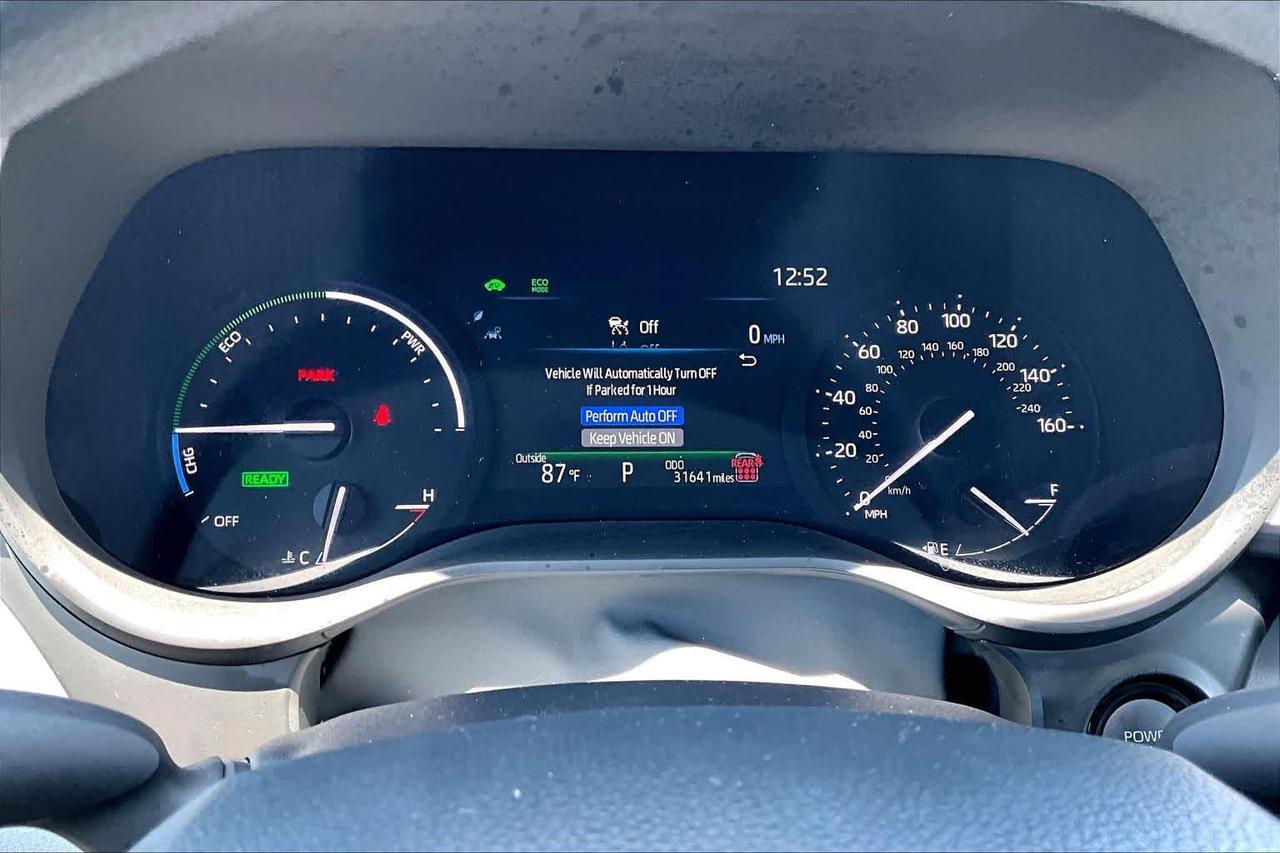 2025 Toyota Sienna LE Folsom CA