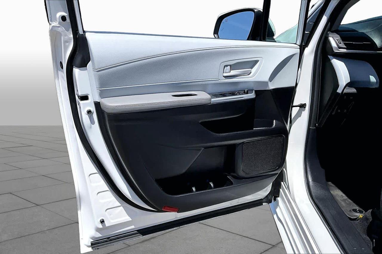 2025 Toyota Sienna LE Folsom CA