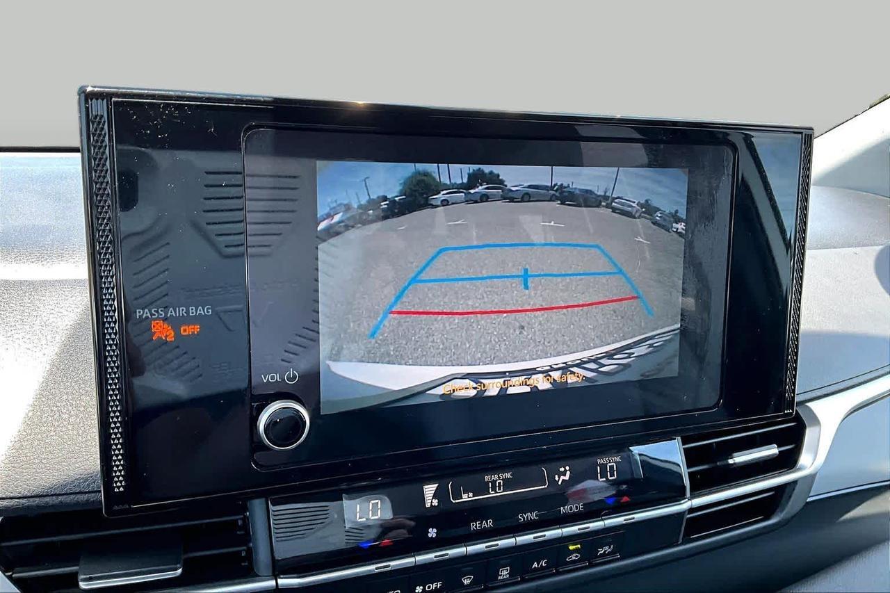 2025 Toyota Sienna LE Folsom CA