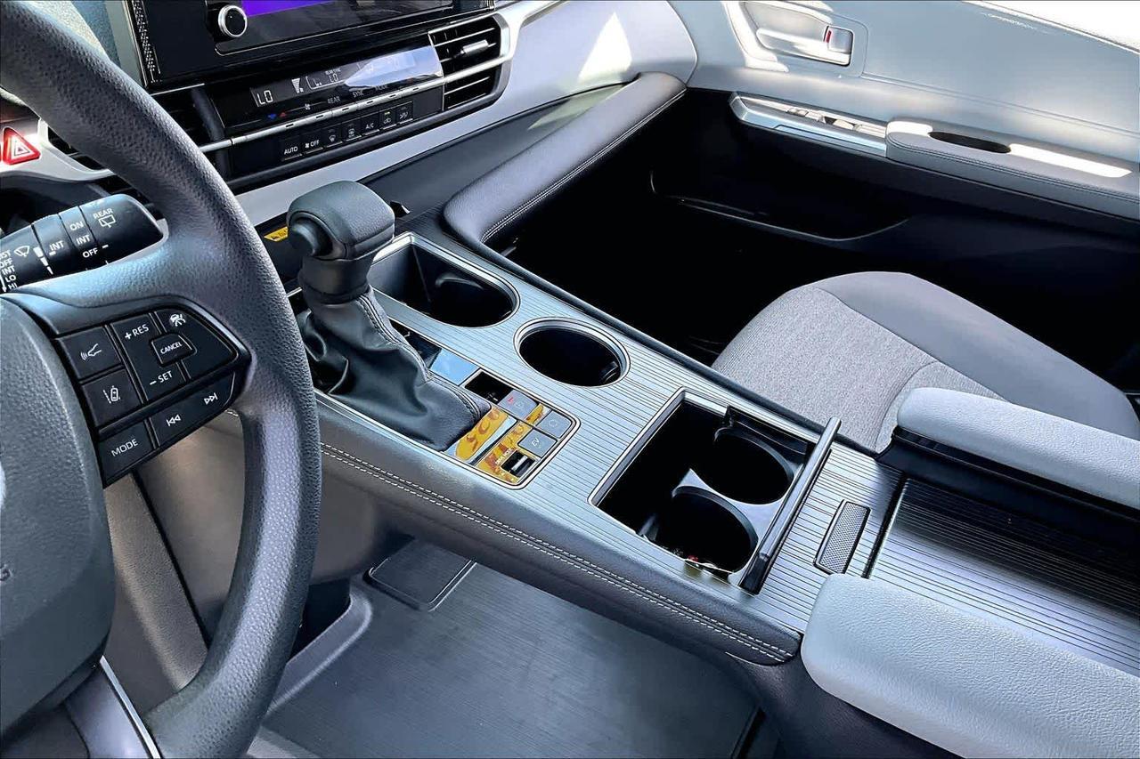 2025 Toyota Sienna LE Folsom CA