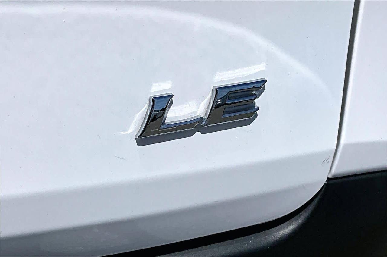 2025 Toyota Sienna LE Folsom CA