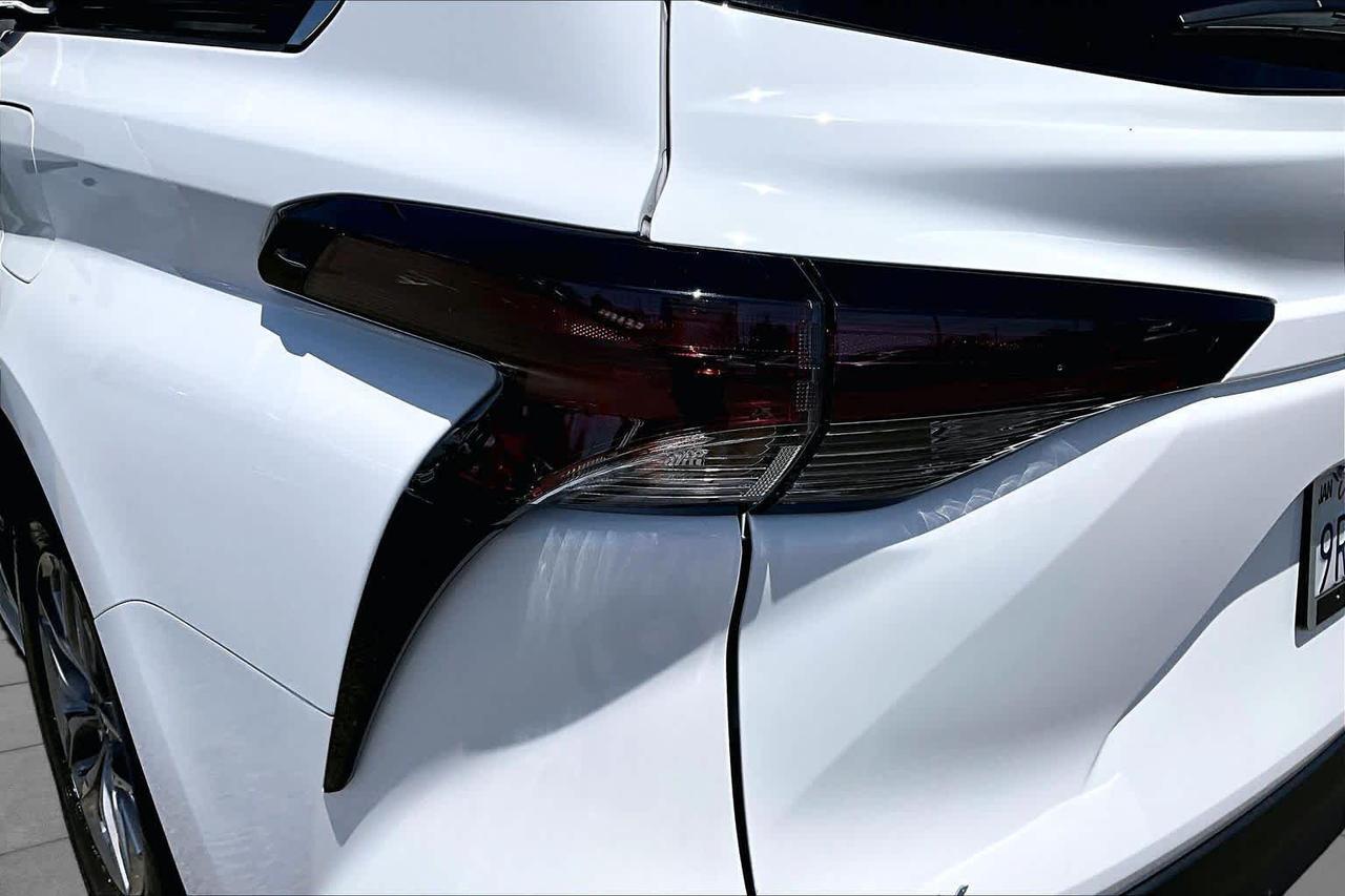 2025 Toyota Sienna LE Folsom CA