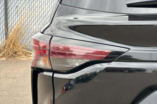 2025 Toyota Sienna LE Roseville CA