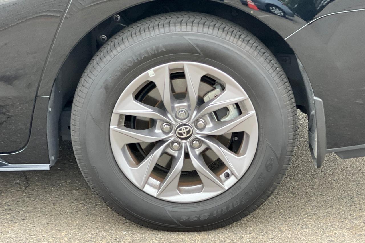 2025 Toyota Sienna LE Roseville CA
