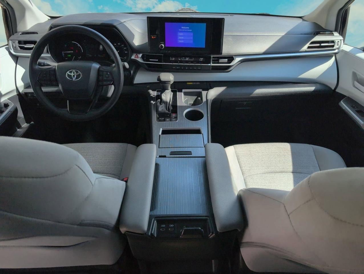 2025 Toyota Sienna LE San Antonio TX