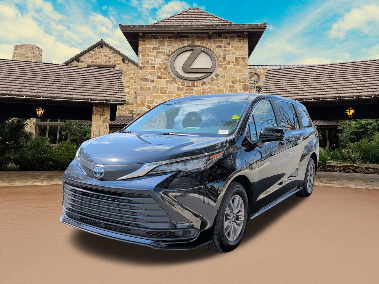 2025 Toyota Sienna LE San Antonio TX