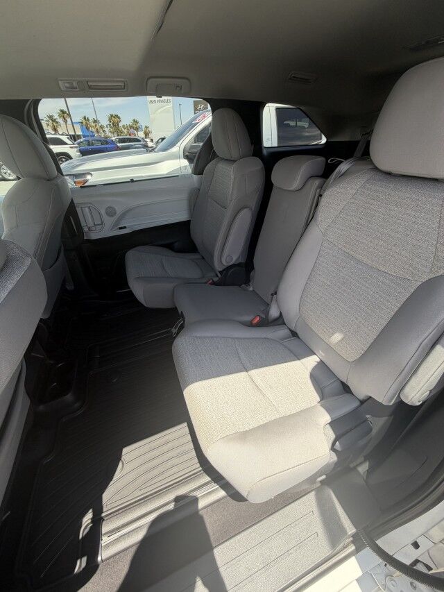 2025 Toyota Sienna LE Yuma AZ
