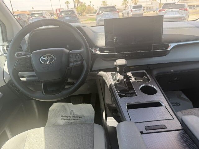 2025 Toyota Sienna LE Yuma AZ