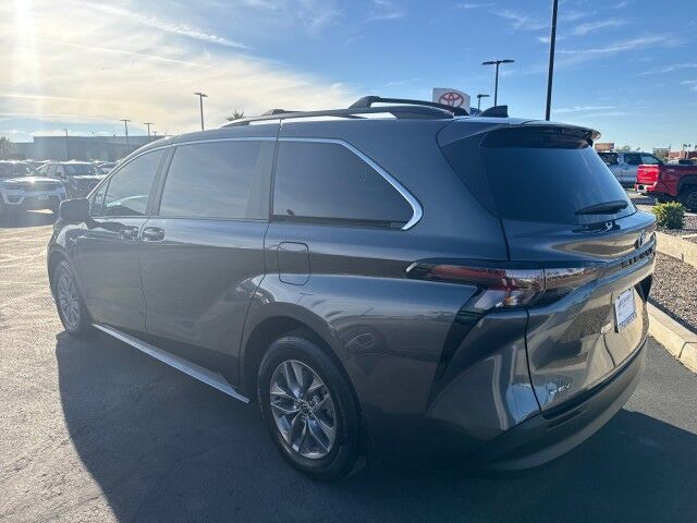 2025 Toyota Sienna LE Yuma AZ