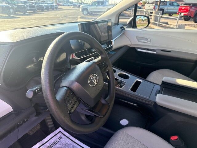 2025 Toyota Sienna LE Yuma AZ