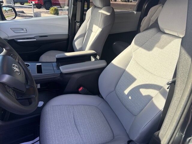 2025 Toyota Sienna LE Yuma AZ