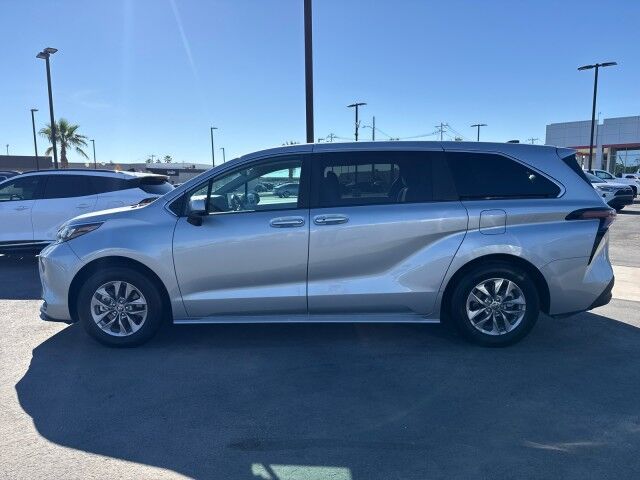 2025 Toyota Sienna LE Yuma AZ