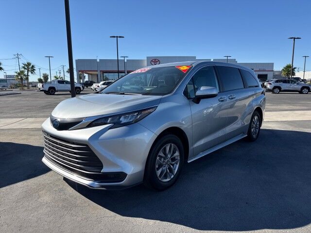 2025 Toyota Sienna LE Yuma AZ