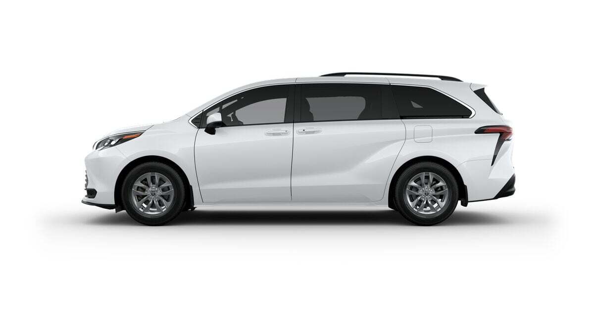 2025 Toyota Sienna LE Laurel MD