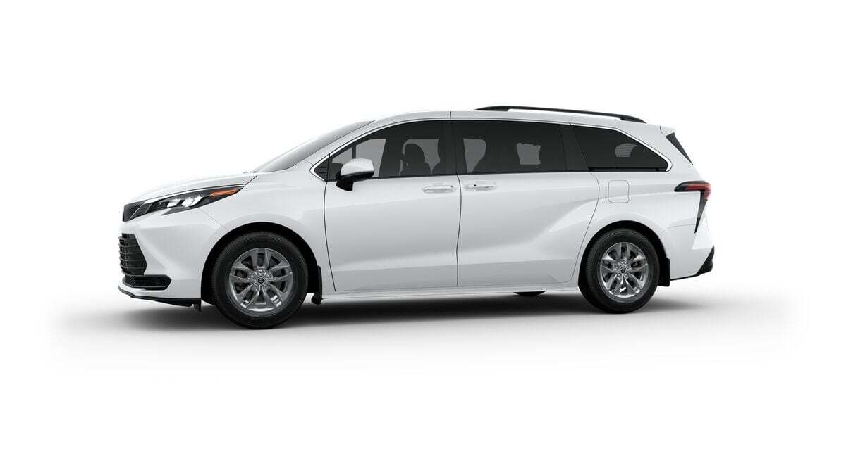 2025 Toyota Sienna LE Laurel MD