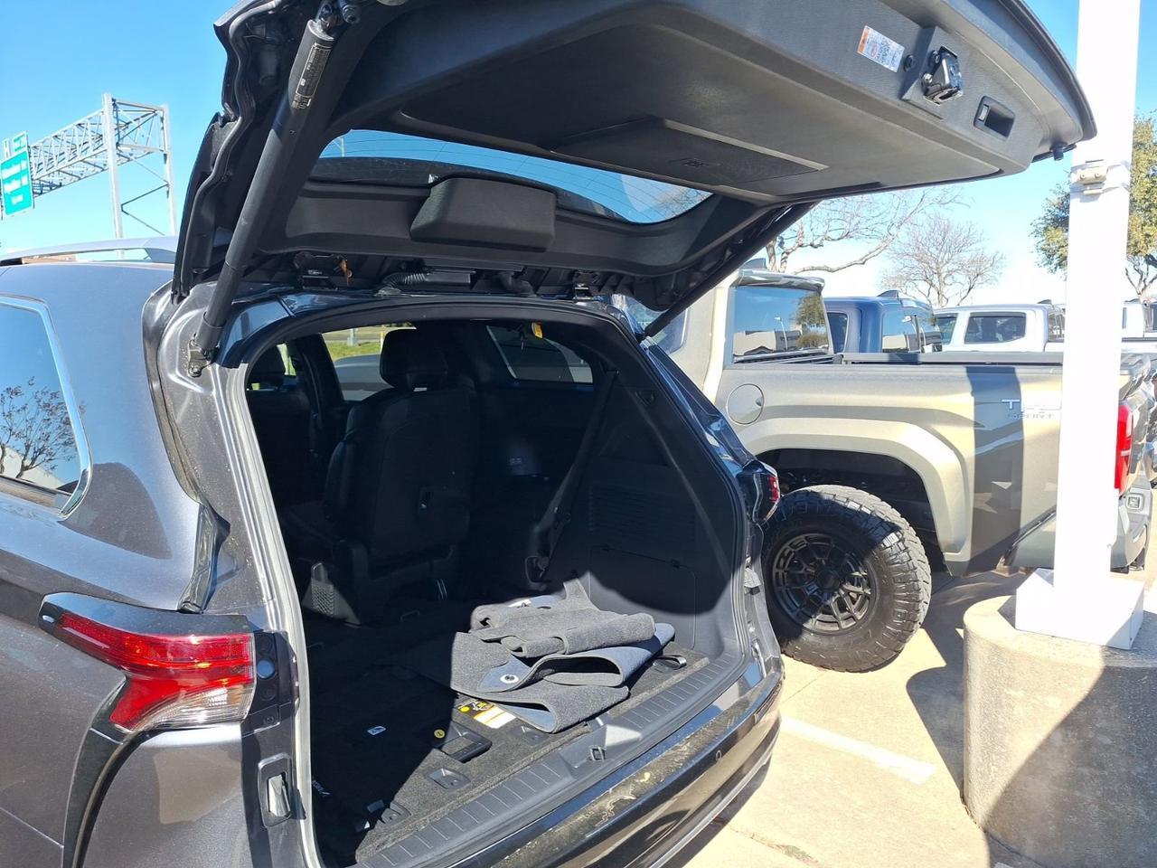 2025 Toyota Sienna Limited Hurst TX