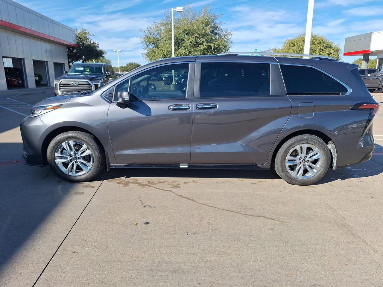 2025 Toyota Sienna Limited Hurst TX