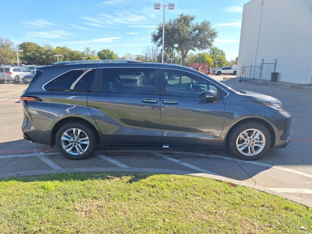 2025 Toyota Sienna Limited Hurst TX