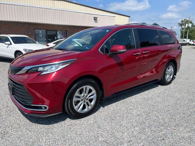 2025 Toyota Sienna Limited Hybrid AWD