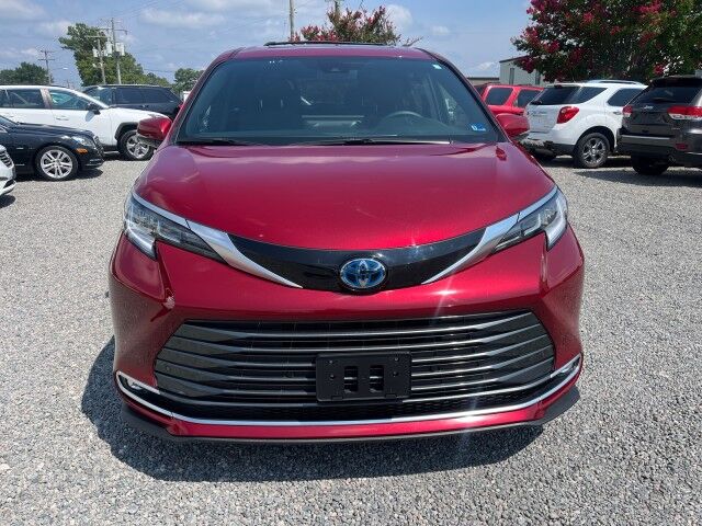 2025 Toyota Sienna Limited Hybrid AWD