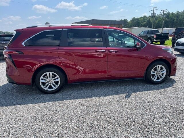 2025 Toyota Sienna Limited Hybrid AWD Ashland VA