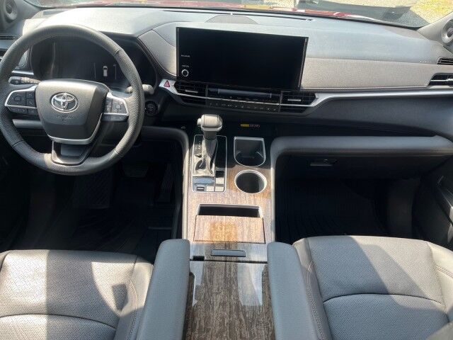 2025 Toyota Sienna Limited Hybrid AWD Ashland VA
