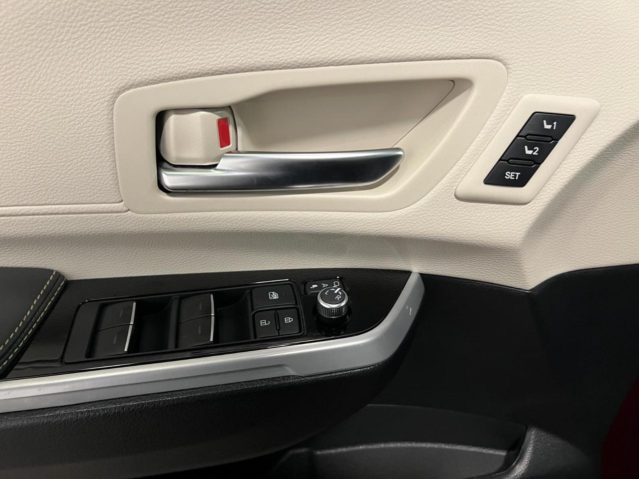 2025 Toyota Sienna Limited Parker CO