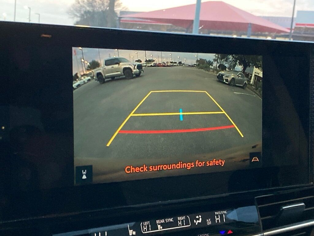 2025 Toyota Sienna Limited San Antonio TX