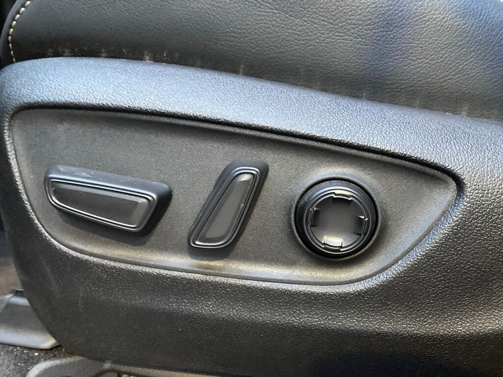 2025 Toyota Sienna Limited San Antonio TX