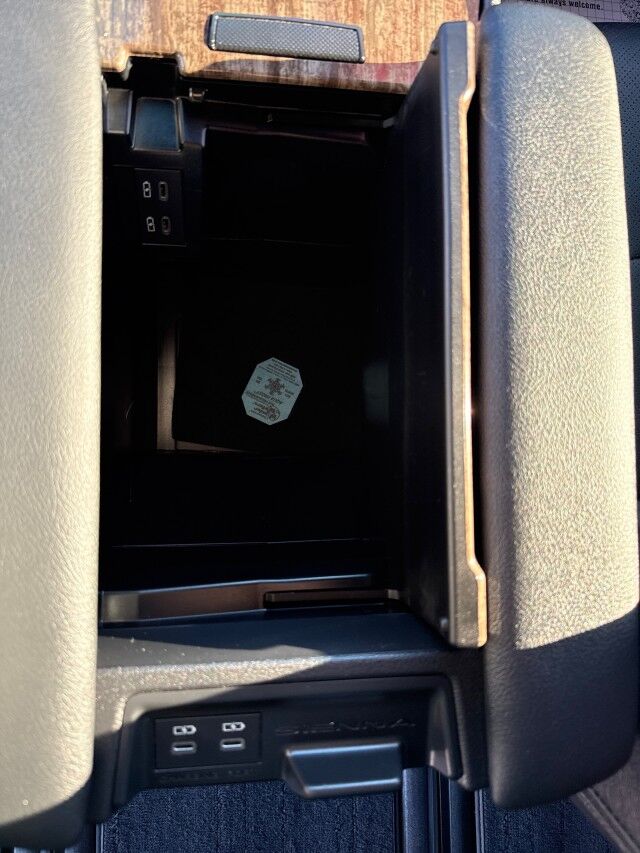 2025 Toyota Sienna Limited Yuma AZ