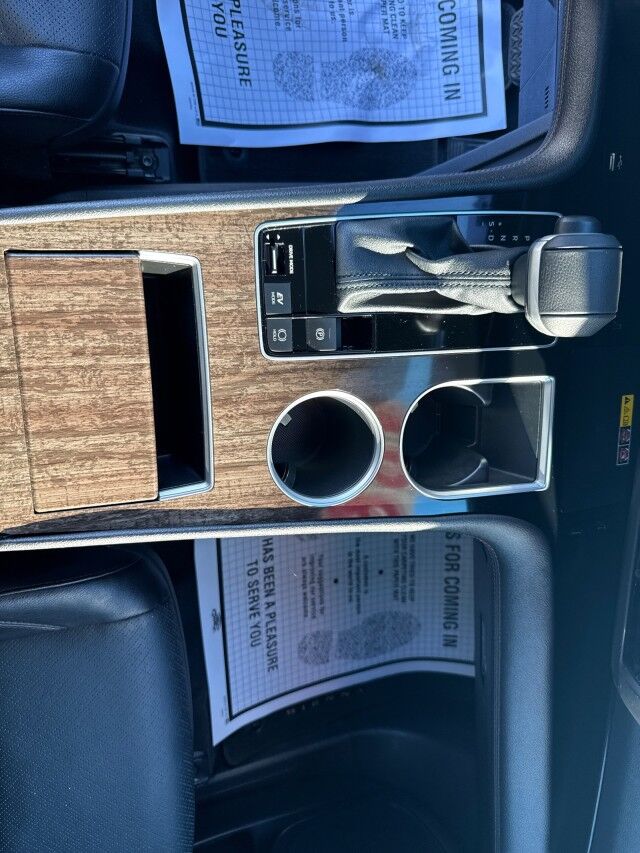 2025 Toyota Sienna Limited Yuma AZ