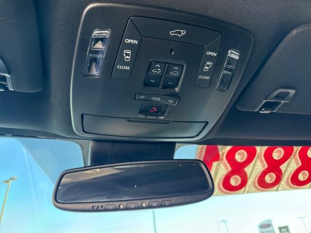 2025 Toyota Sienna Limited Yuma AZ