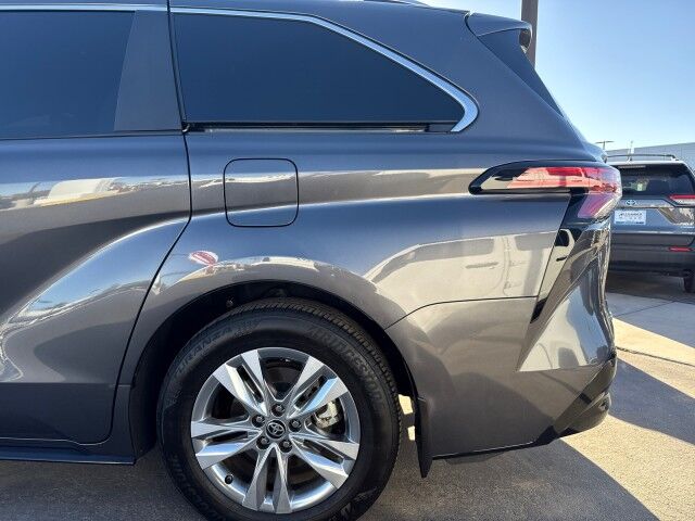 2025 Toyota Sienna Limited Yuma AZ