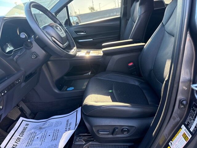 2025 Toyota Sienna Limited Yuma AZ