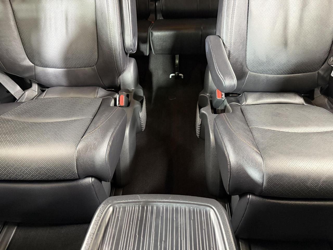 2025 Toyota Sienna Platinum 7-Passenger Annapolis MD