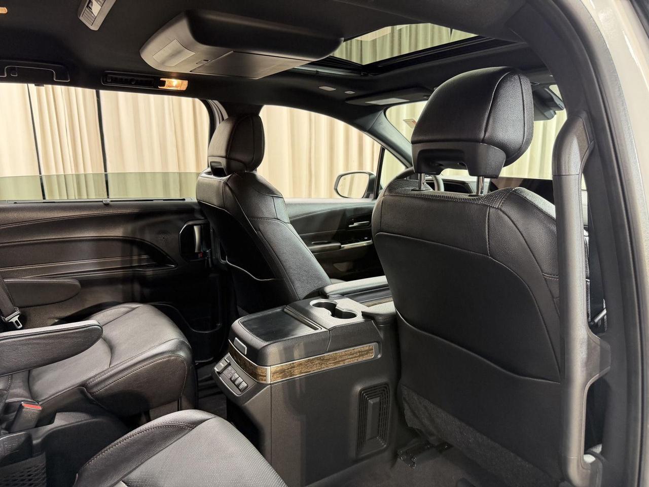 2025 Toyota Sienna Platinum 7-Passenger Annapolis MD