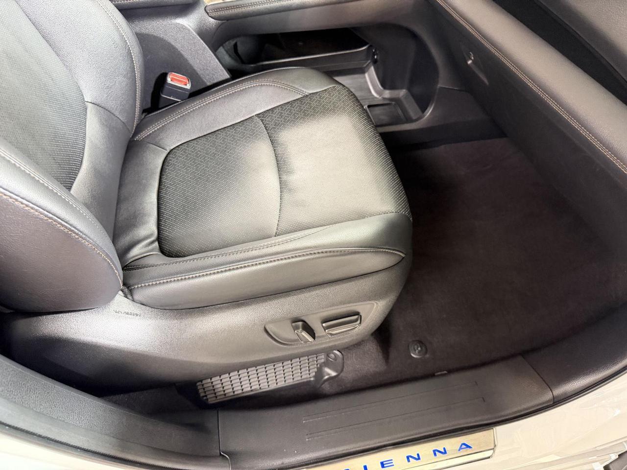 2025 Toyota Sienna Platinum 7-Passenger Annapolis MD