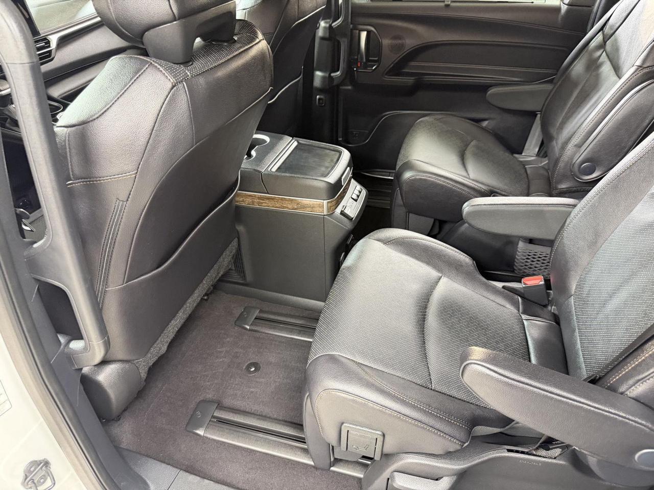 2025 Toyota Sienna Platinum 7-Passenger Annapolis MD