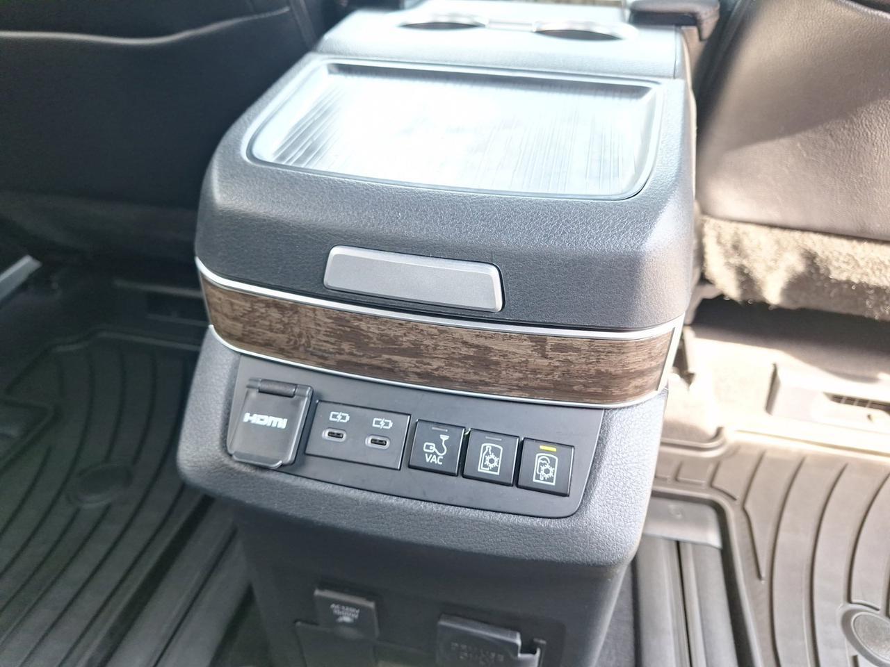 2025 Toyota Sienna Platinum Hurst TX