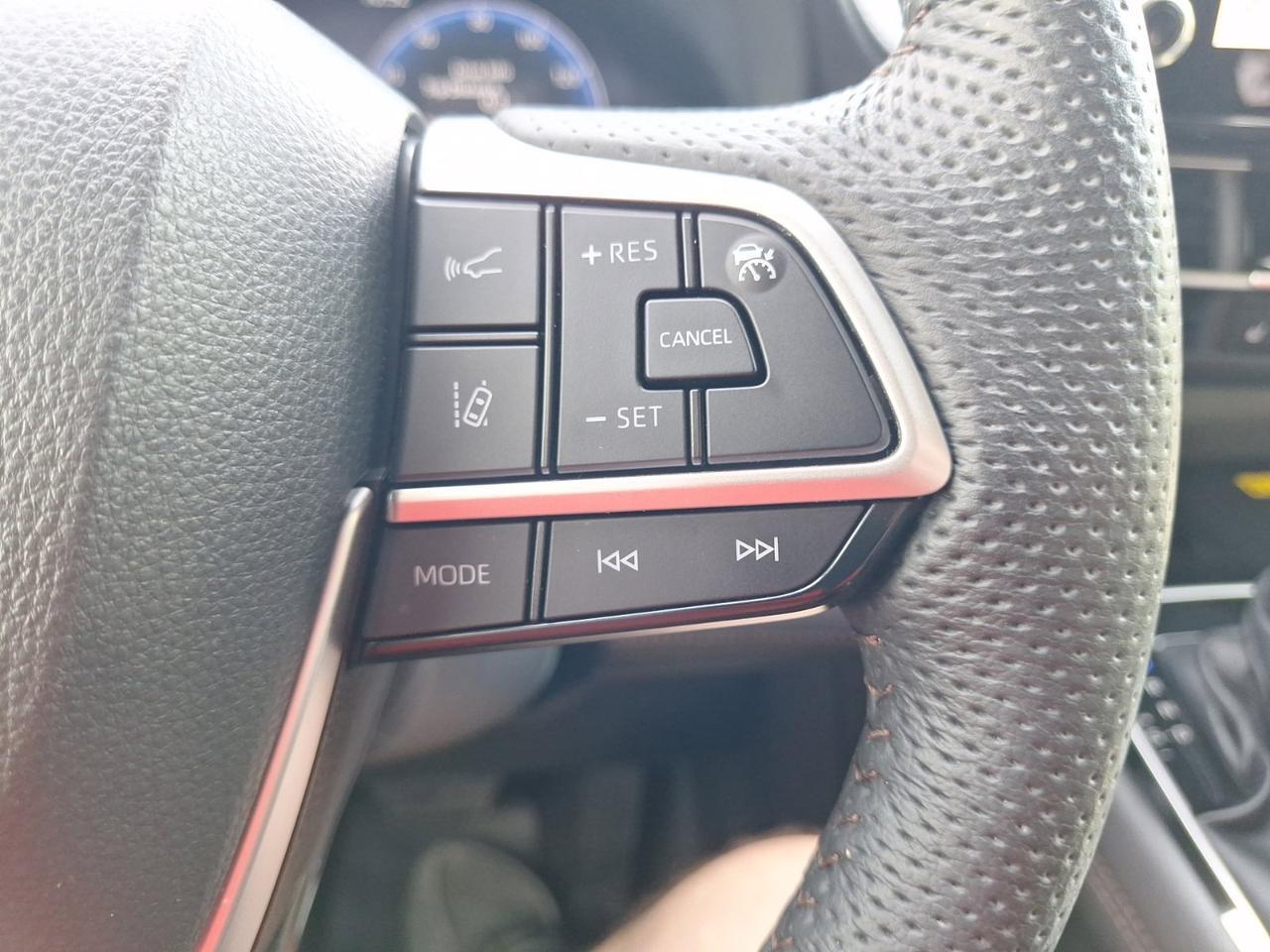 2025 Toyota Sienna Platinum Hurst TX