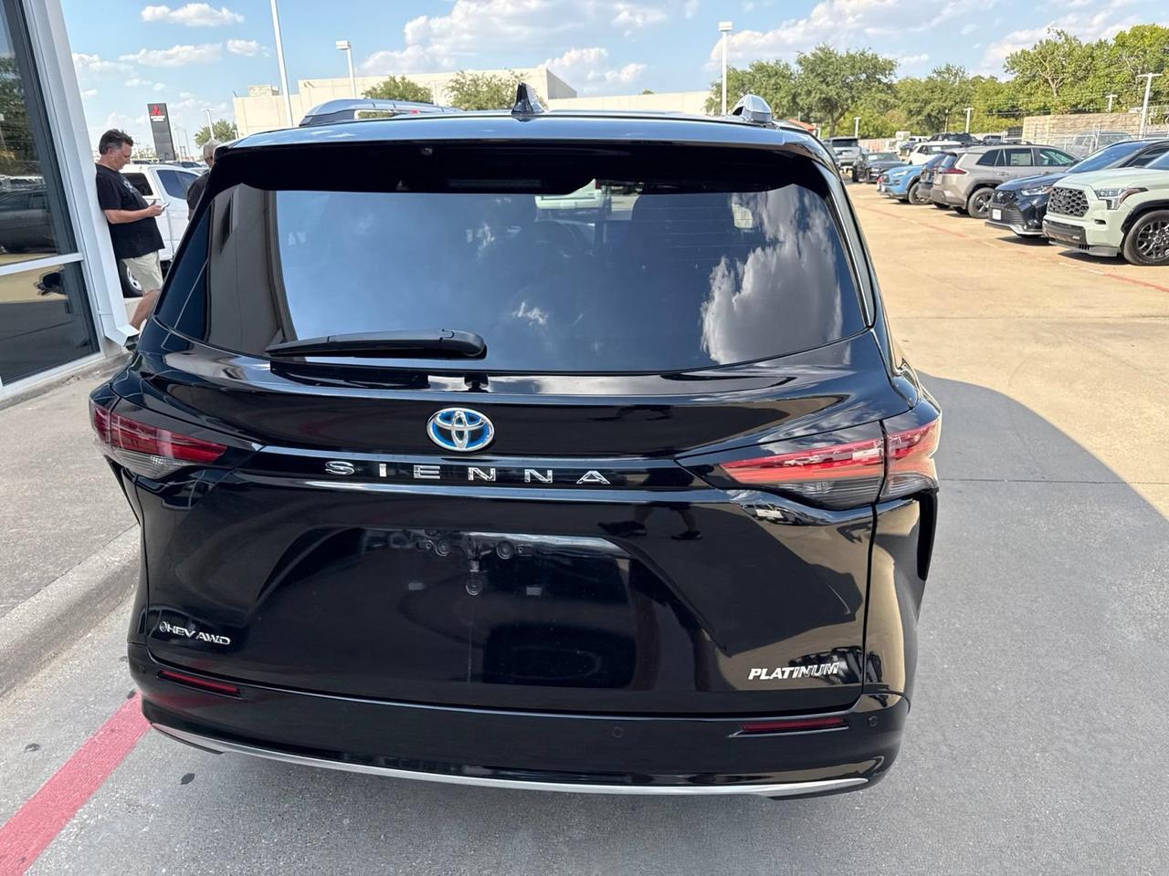 2025 Toyota Sienna Platinum Hurst TX