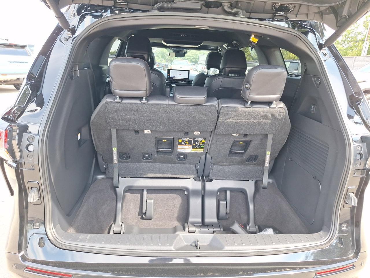 2025 Toyota Sienna Platinum Hurst TX