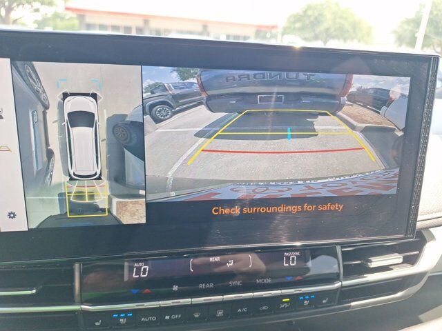 2025 Toyota Sienna Platinum Hurst TX