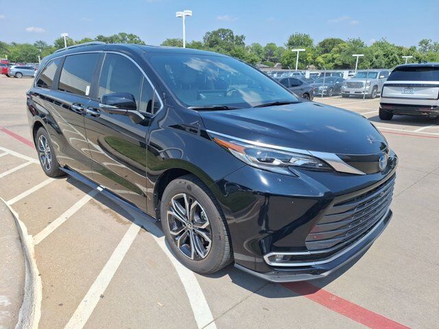 2025 Toyota Sienna Platinum Hurst TX