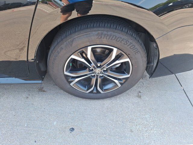 2025 Toyota Sienna Platinum Hurst TX