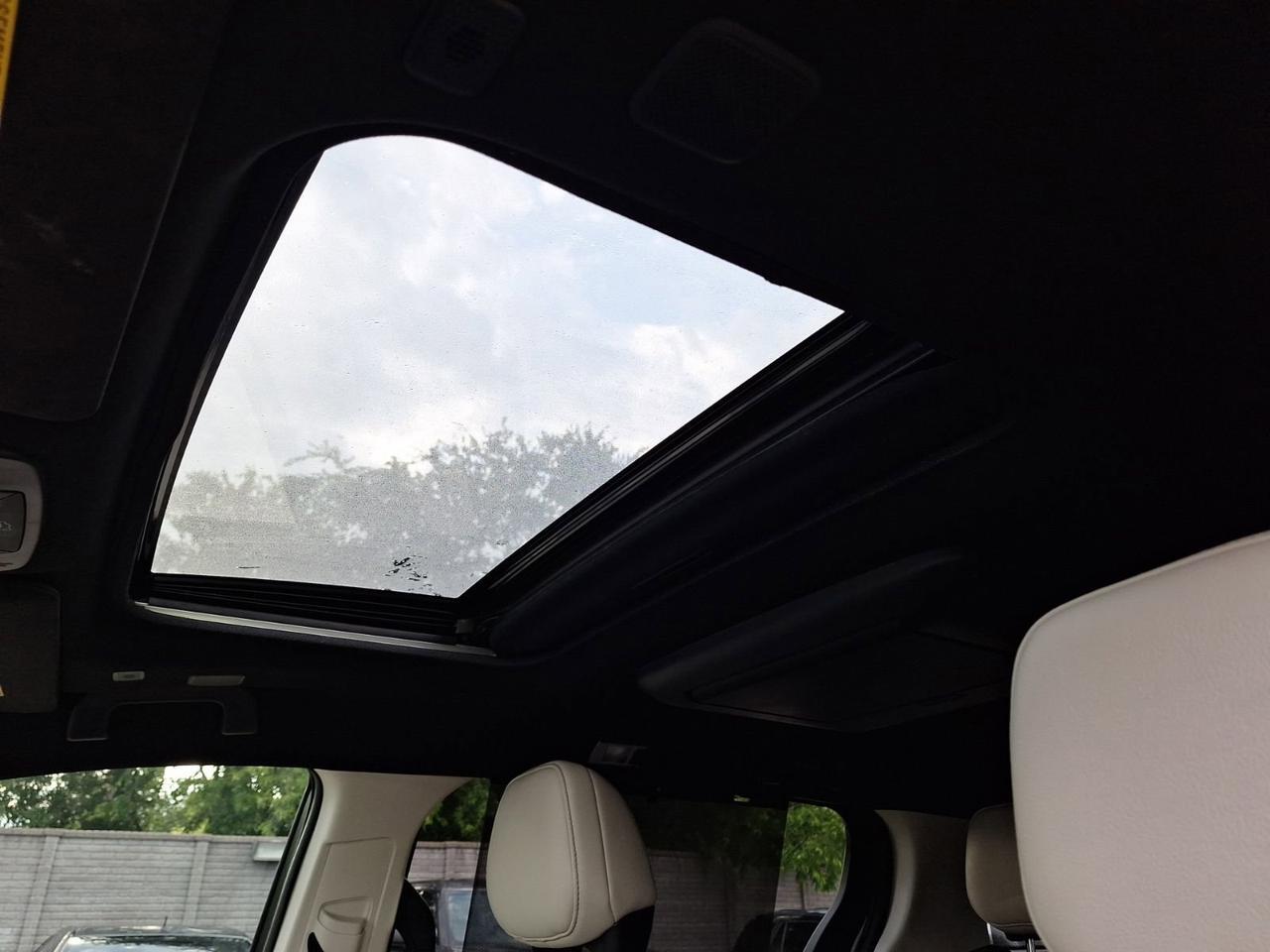 2025 Toyota Sienna Platinum Hurst TX